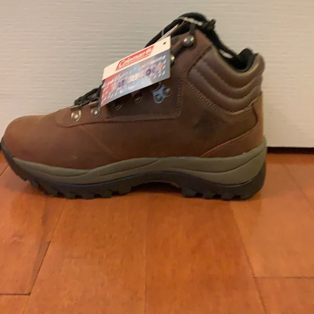 Coleman Waterproof Hiking Boots Men's Size Brown‎ NWT 7.5